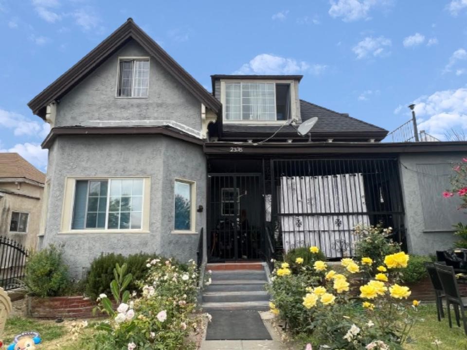 This beautiful property boasts an interior space of 3,234 sq ft on a spacious 7,052 sq ft lot. The title lists 4 bedrooms and 4 bathrooms, but you'll find even more as the owner has made numerous upgrades. Property built in 1880, got completely renovated in 1990. Features include solar panels and a prime location within minutes of shopping, dining, schools, and convenient access to downtown Los Angeles, the Arts District, Dodger Stadium, Chinatown, and Pasadena. This is a fantastic chance for both owner-occupants and investors! An excellent opportunity awaits owners and investors with this two-story duplex.