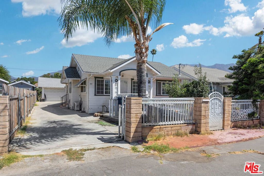 Great property in Altadena with close proximity to Super King market, restaurants, shops and just minutes to school.  As you enter the home, the front side of the house consists of living room, 2 bedrooms, 1 bath and kitchen with dining area.  Adjacent to the kitchen in the rear of the house, the owners added a spacious family room with bar area, 2 bedrooms and 1 bath and all are permitted (county assessor's shows the square footage).  Roof is only 3 years old, tankless water heater & 2-mini split A/C are 2 years old.  Electric gate and driveway that leads to the 2-car garage.  Backyard with open patio for entertaining.